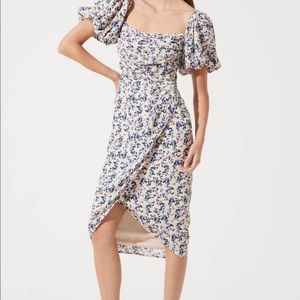 ASTR the Label Square Neck Bubble Sleeve Dress